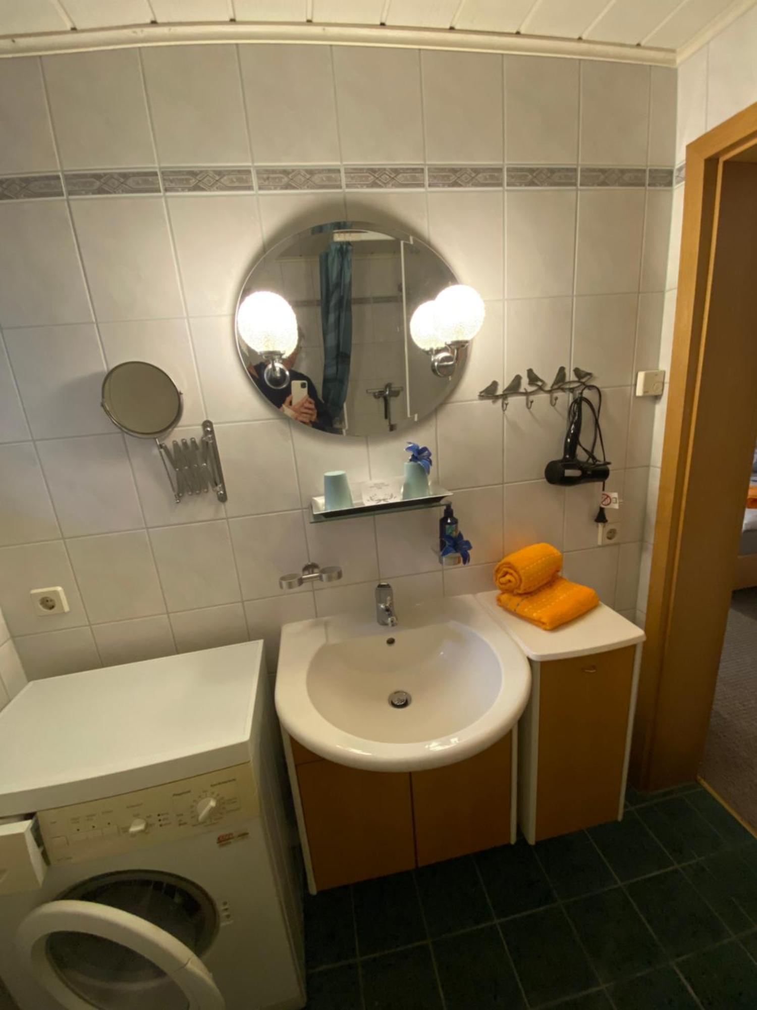 Grosse Helle Wohnung Am Wald In Bad Saarow Nahe Gruenheide Und Berlin Souterrain Екстериор снимка