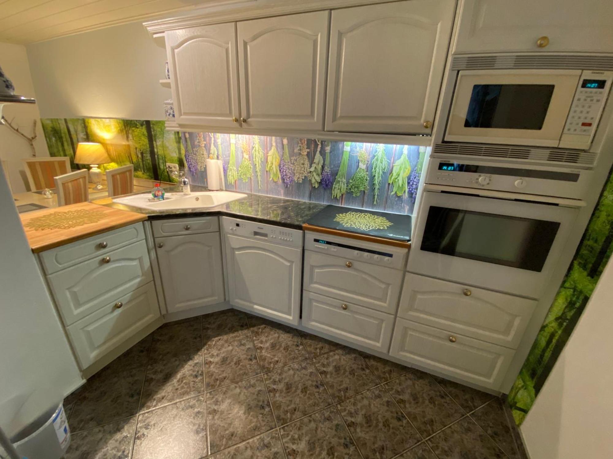 Grosse Helle Wohnung Am Wald In Bad Saarow Nahe Gruenheide Und Berlin Souterrain Екстериор снимка