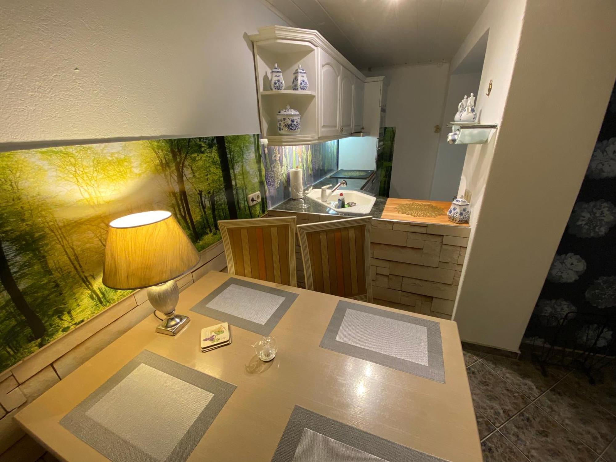 Grosse Helle Wohnung Am Wald In Bad Saarow Nahe Gruenheide Und Berlin Souterrain Екстериор снимка