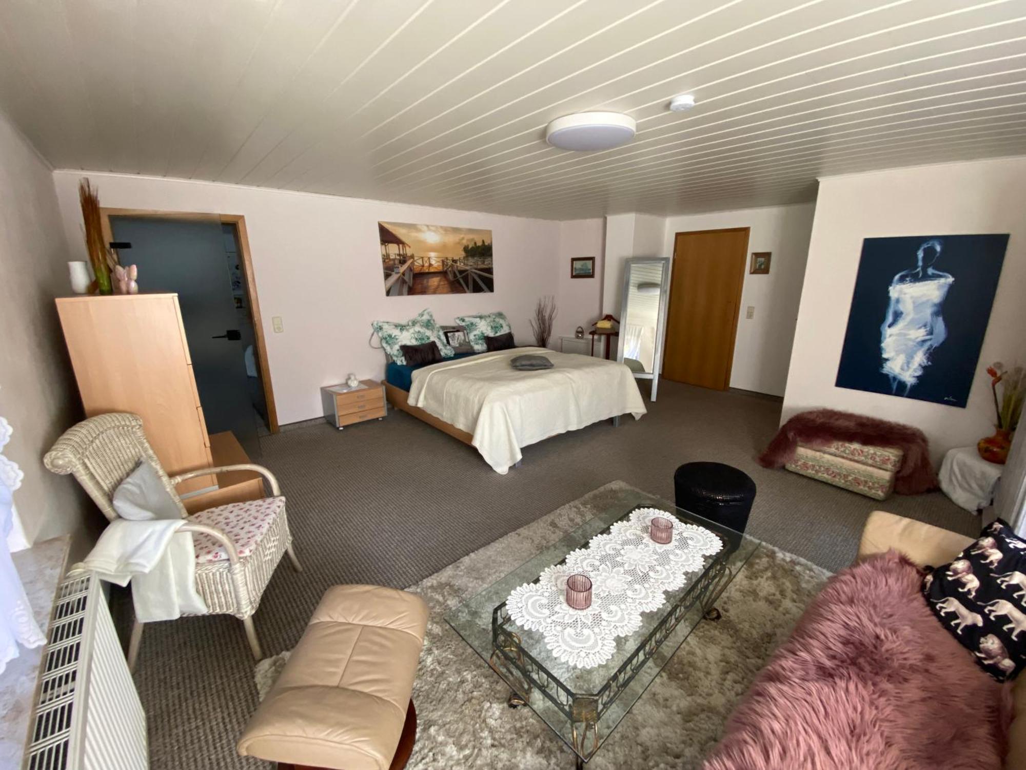 Grosse Helle Wohnung Am Wald In Bad Saarow Nahe Gruenheide Und Berlin Souterrain Екстериор снимка