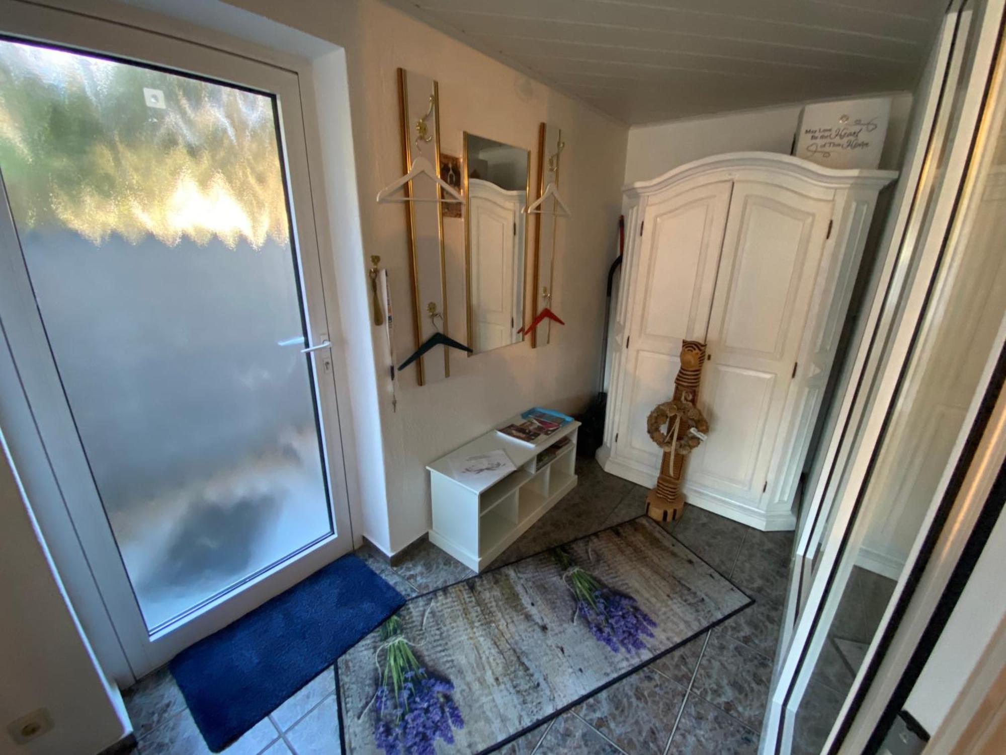 Grosse Helle Wohnung Am Wald In Bad Saarow Nahe Gruenheide Und Berlin Souterrain Екстериор снимка